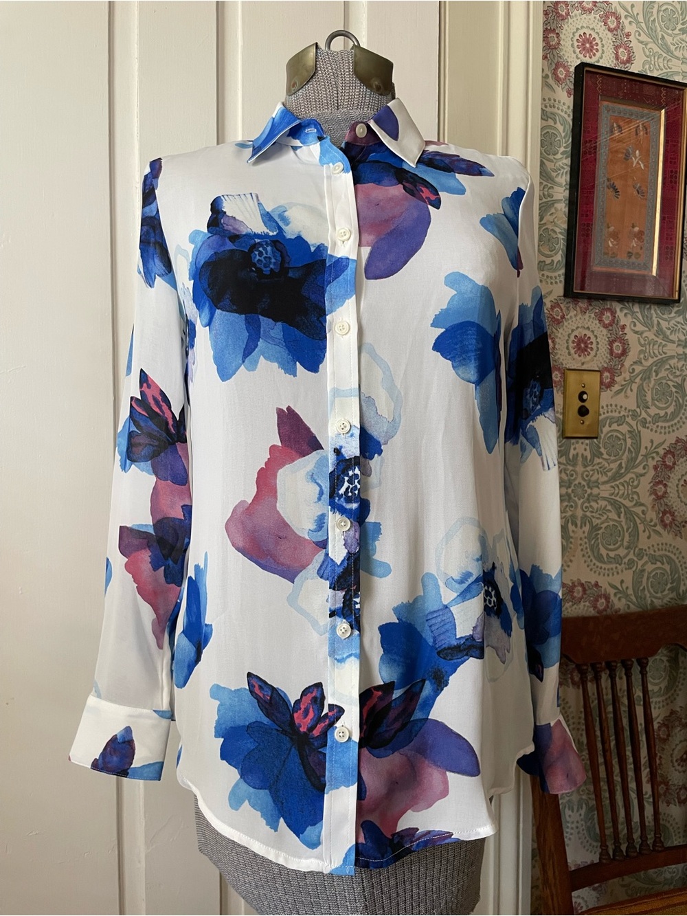 BANANA REPUBLIC 2016 White Blue Pink Watercolor Floral Button Down Shirt
